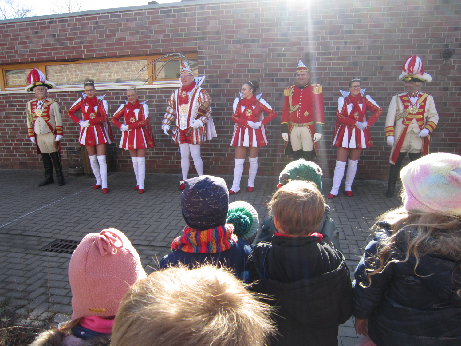  Stadtprinz Tobi der 1. besucht den Kindergarten Christus König Bildidee 